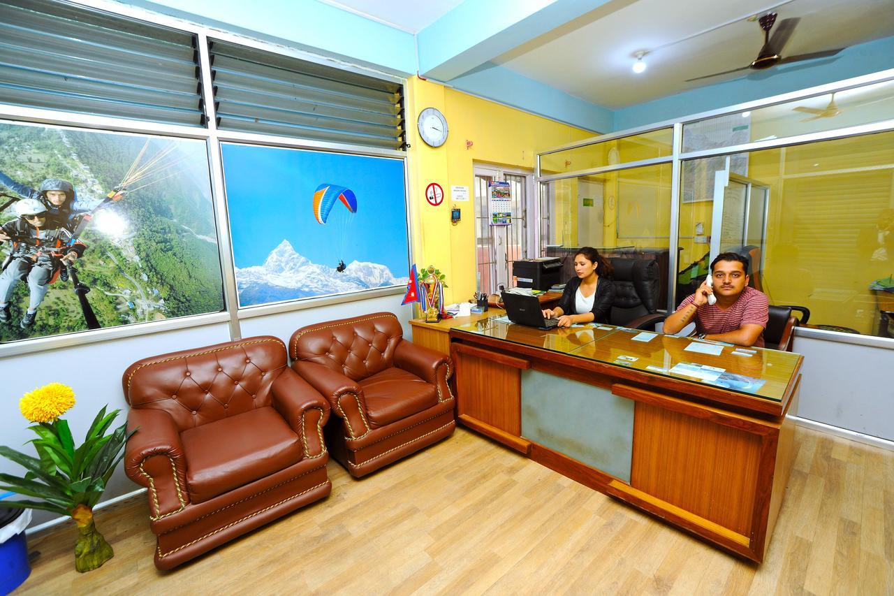 Hotel Queens Park Похара Екстериор снимка