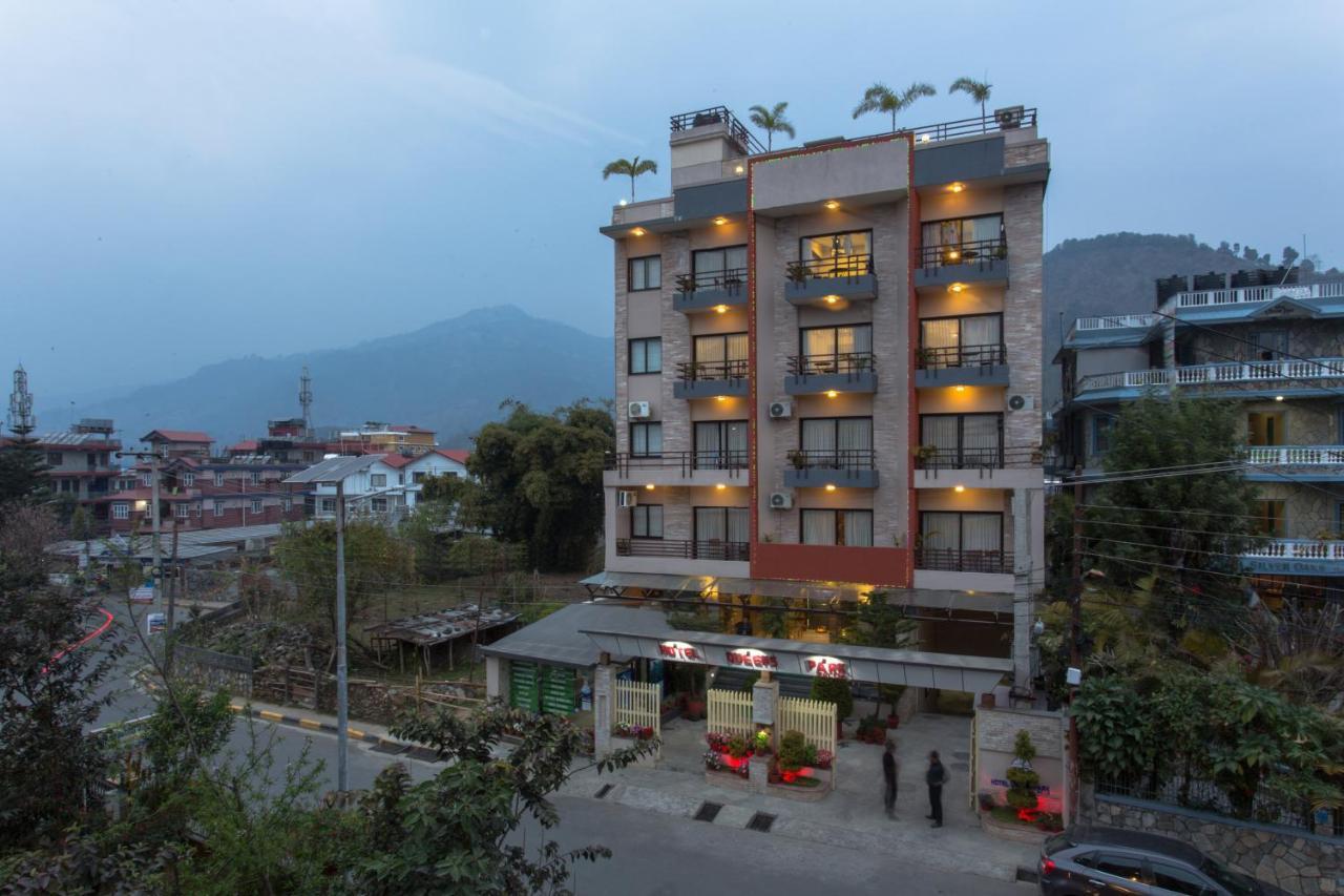 Hotel Queens Park Похара Екстериор снимка