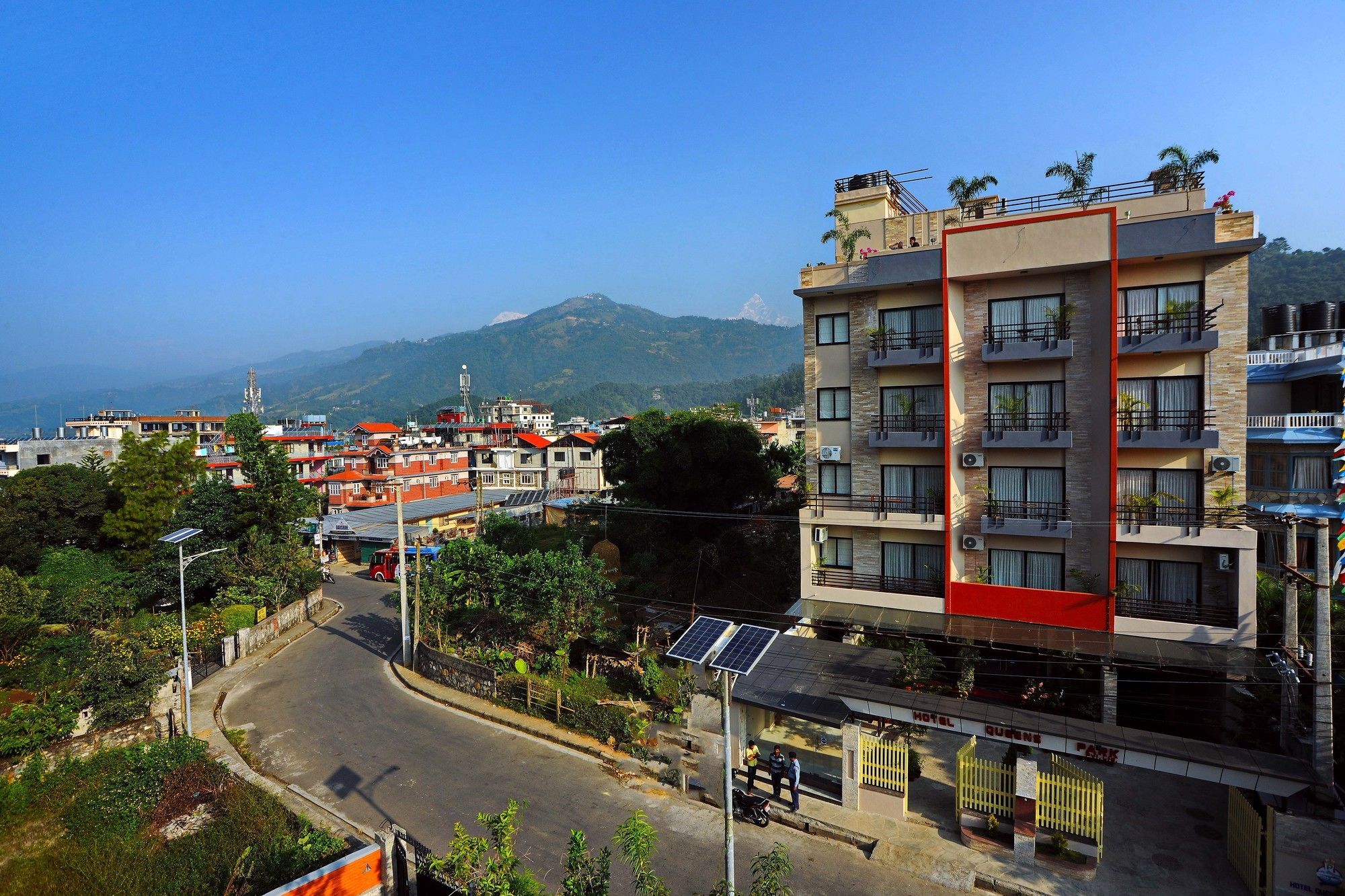Hotel Queens Park Похара Екстериор снимка