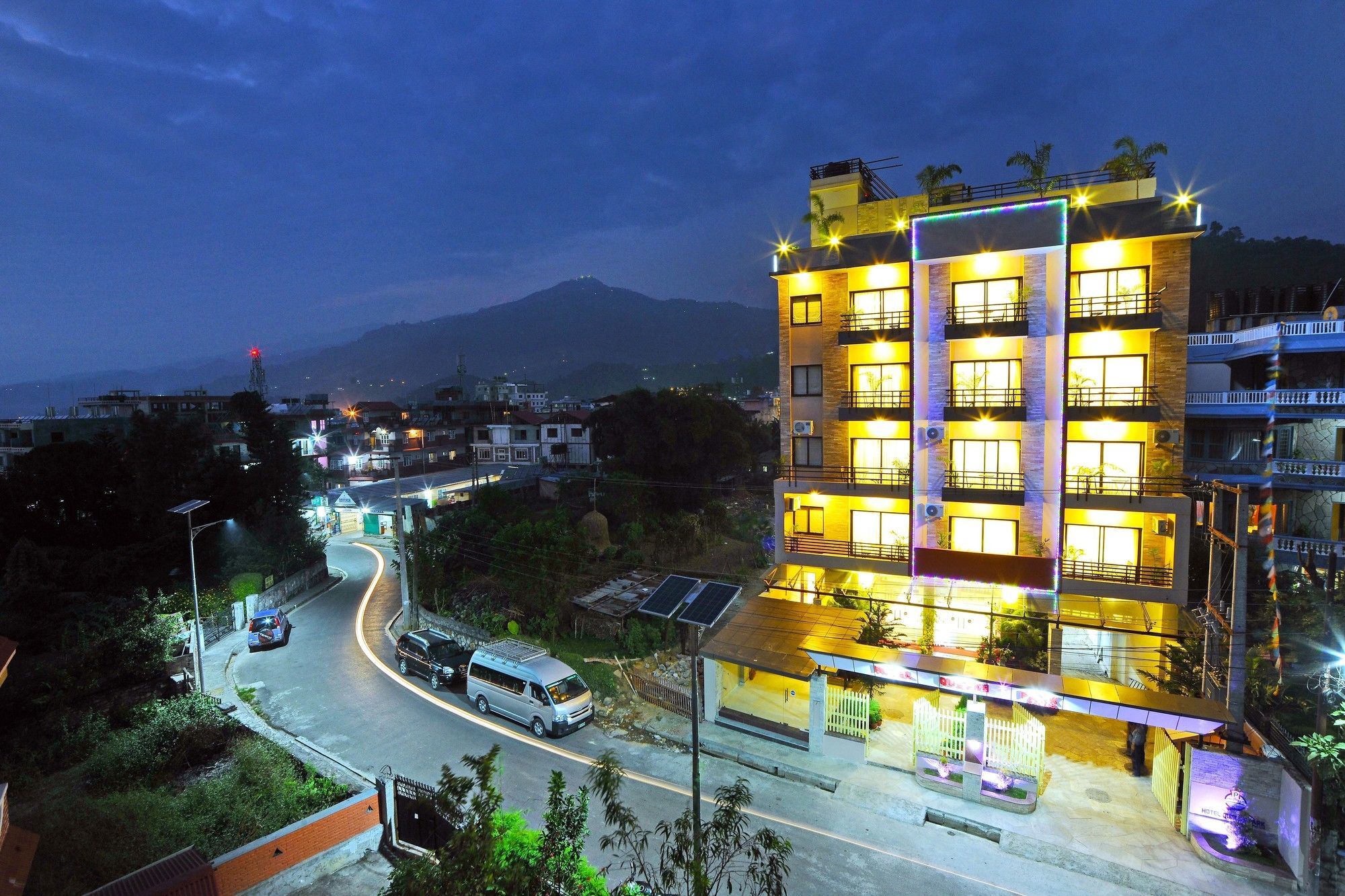 Hotel Queens Park Похара Екстериор снимка